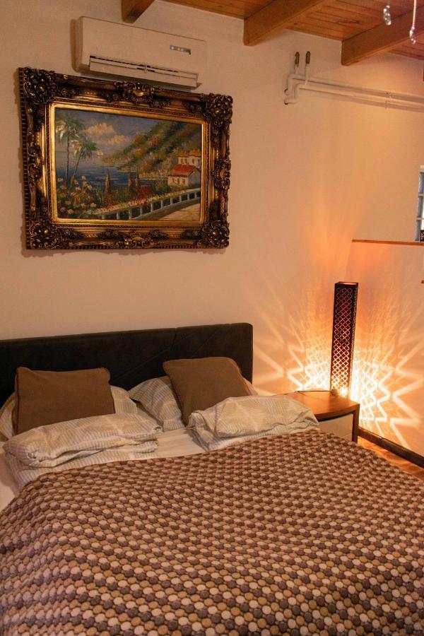 Borostyan Apartmanhaz มูราฮาลอม ภายนอก รูปภาพ