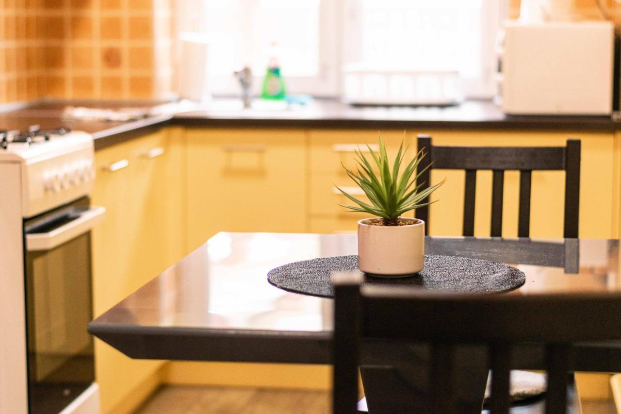 Borostyan Apartmanhaz มูราฮาลอม ภายนอก รูปภาพ