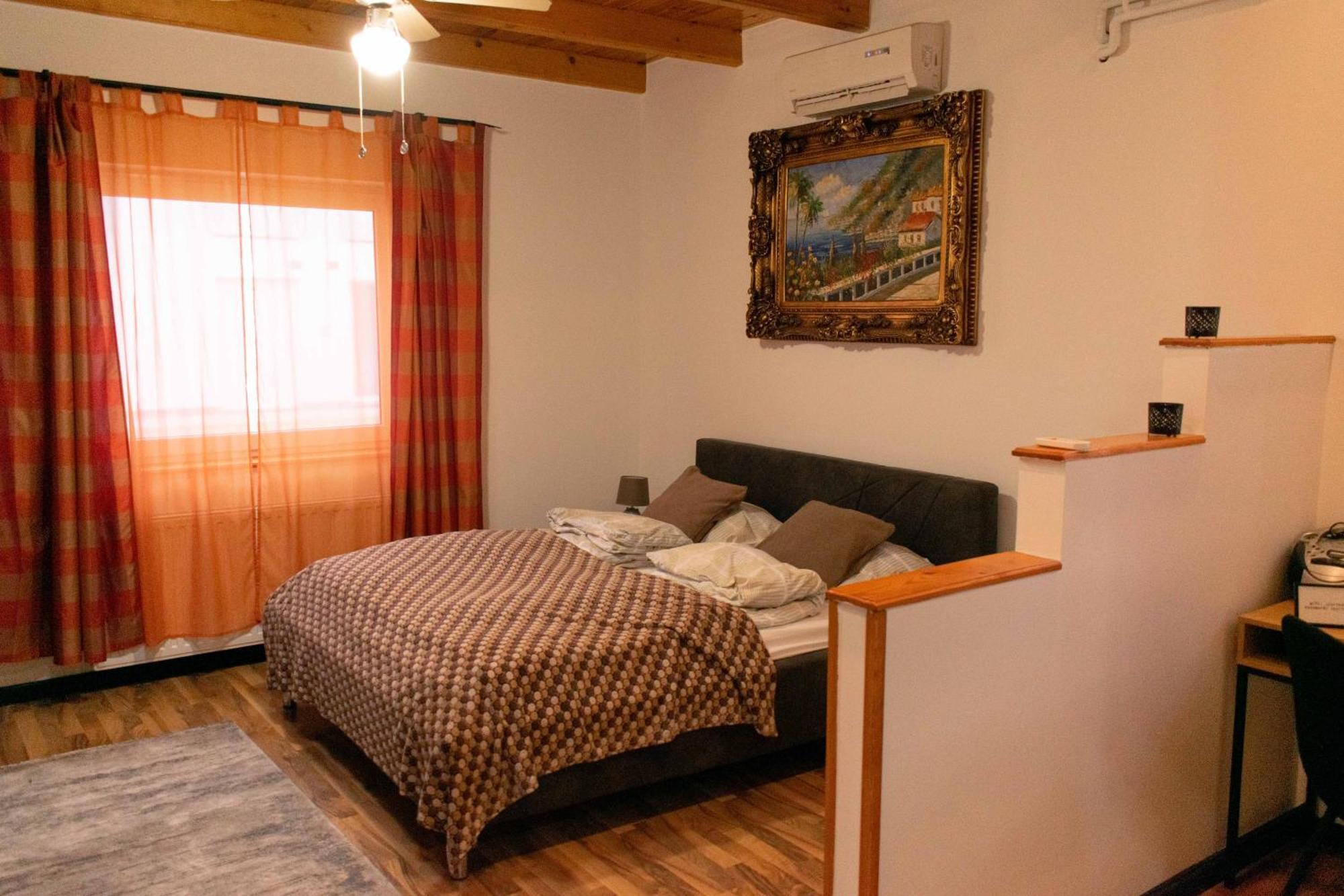 Borostyan Apartmanhaz มูราฮาลอม ภายนอก รูปภาพ