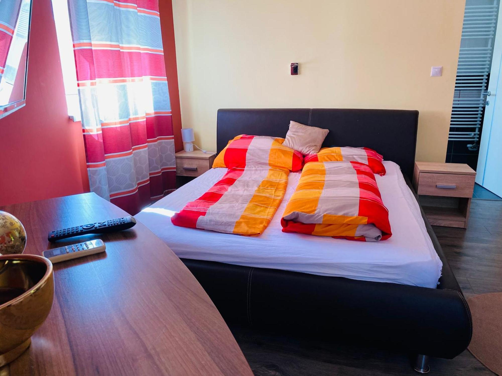 Borostyan Apartmanhaz มูราฮาลอม ภายนอก รูปภาพ