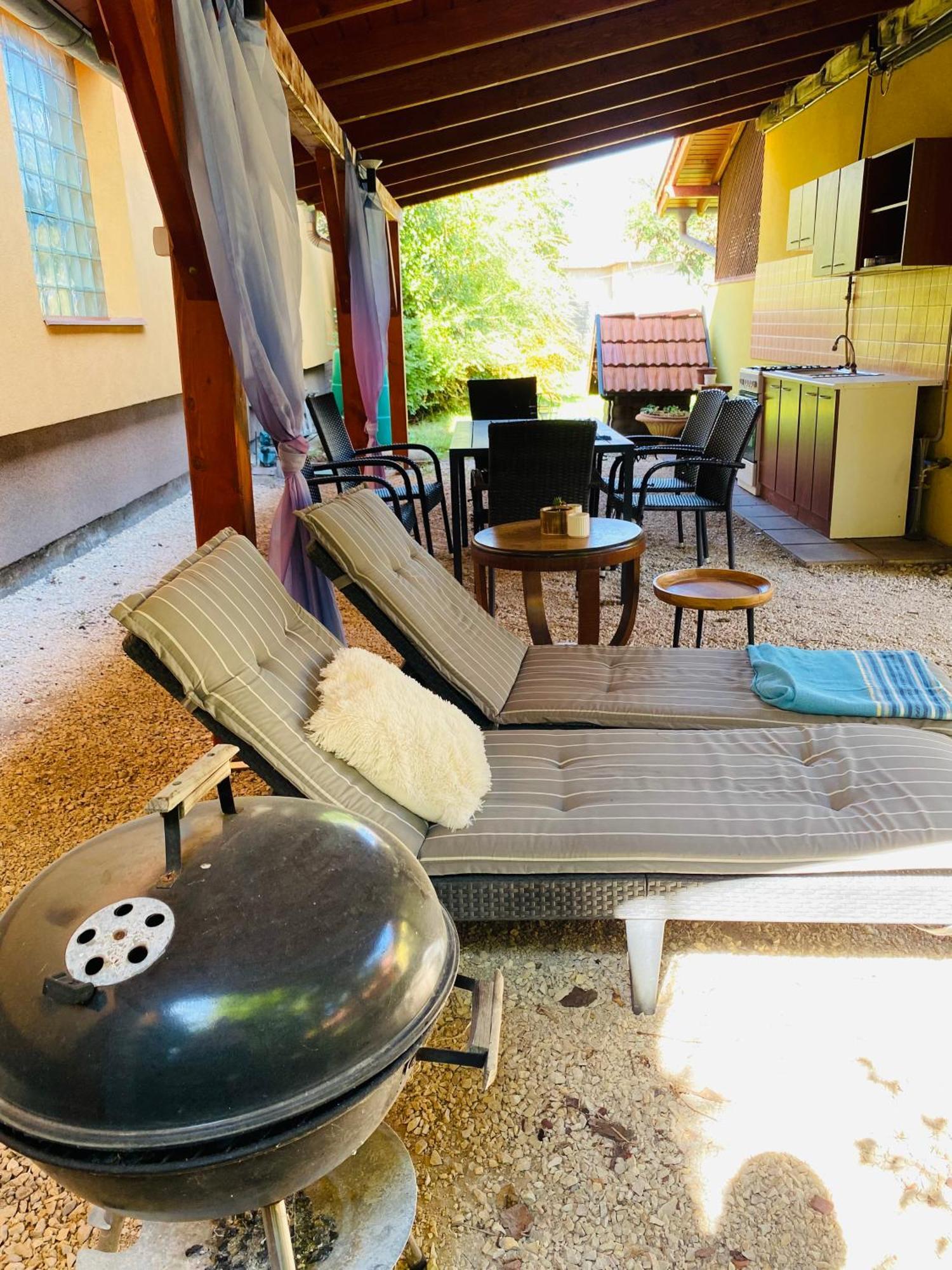 Borostyan Apartmanhaz มูราฮาลอม ภายนอก รูปภาพ